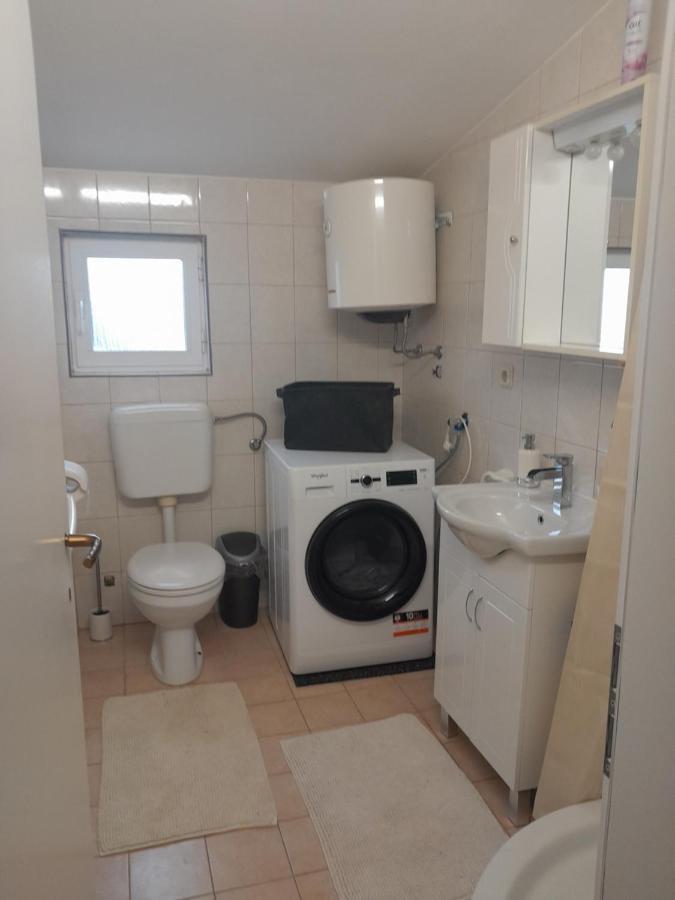 Caliente Apartments Vir B Екстер'єр фото
