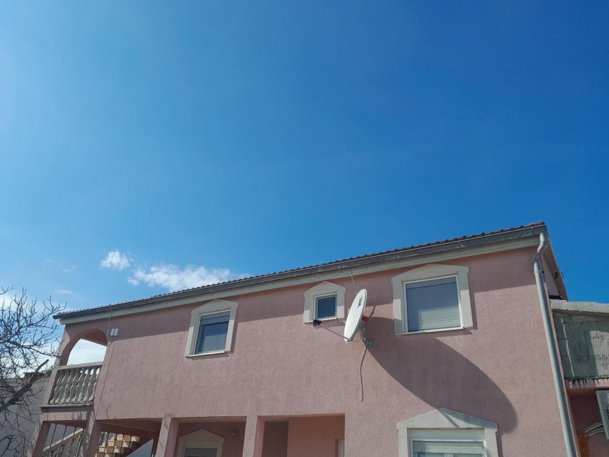 Caliente Apartments Vir B Екстер'єр фото